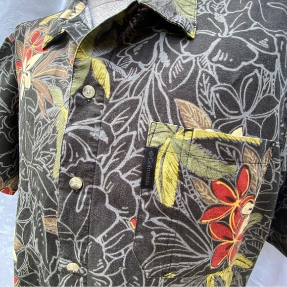 Columbia Linen Blend Tropical Hawaiian Style Resort Shirt Size XL - Picture 5 of 9